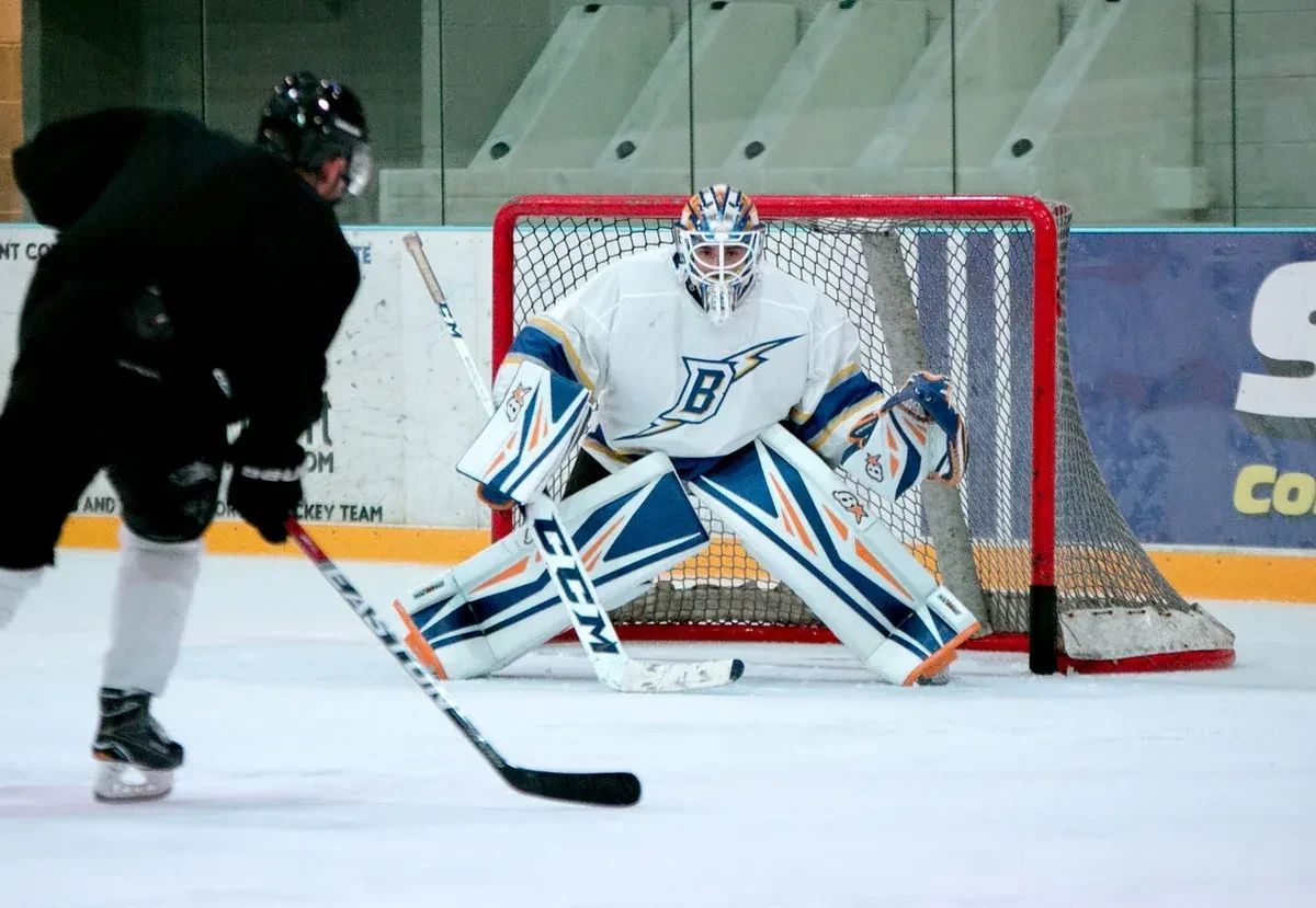 Hockey goalie
